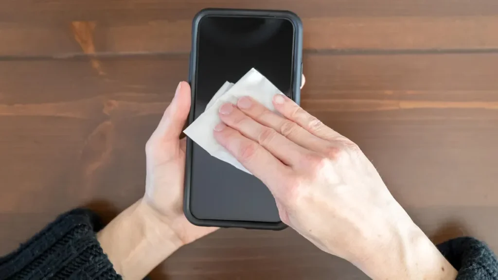 phone cleaning with cloth
