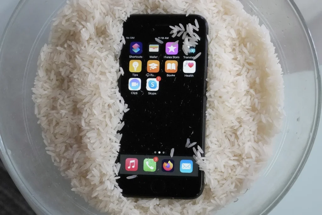 phone in rice