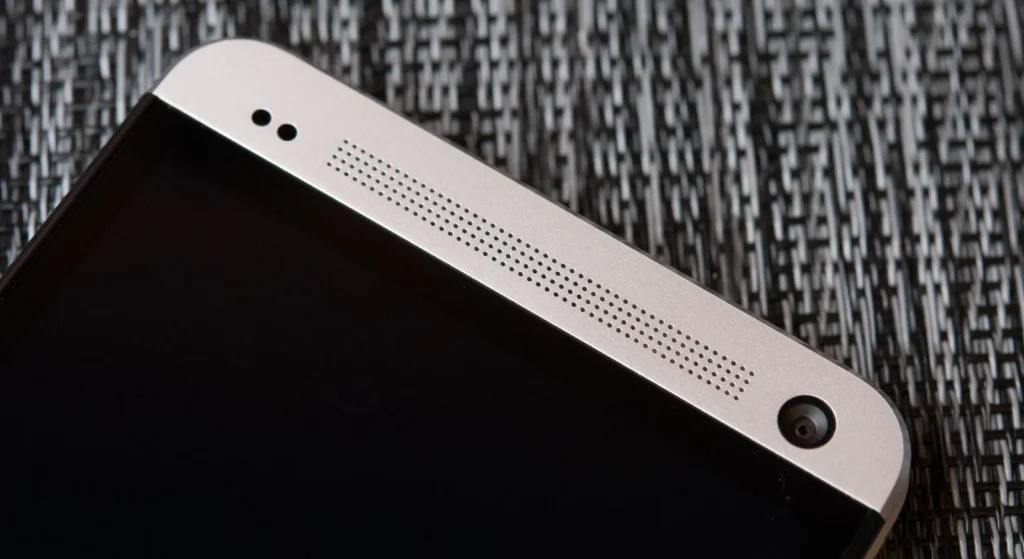 the top portion of an HTC One (M7) smartphone