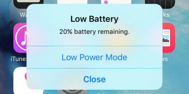 "Low Battery" alert on an iPhone